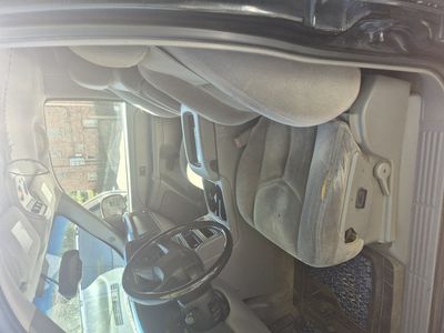 2004 GMC YUKON Base