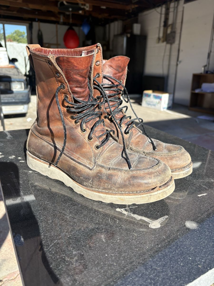 Red Wing Irish Setter Sport Boots- size 9