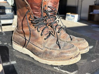 Red Wing Irish Setter Sport Boots- size 9