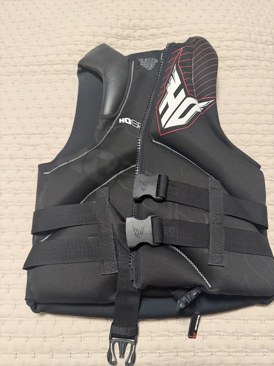 HO Men’s Medium Life Jacket