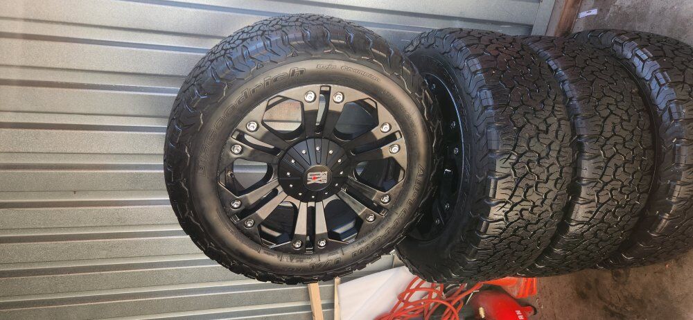 2018 tundra wheels and tires 20x9 monster xd serie