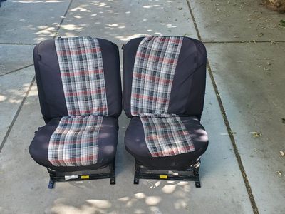 EMPI VW Front Seats Pair