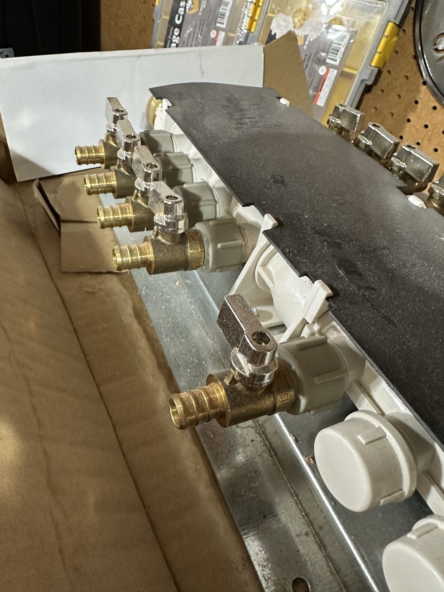Main image 4