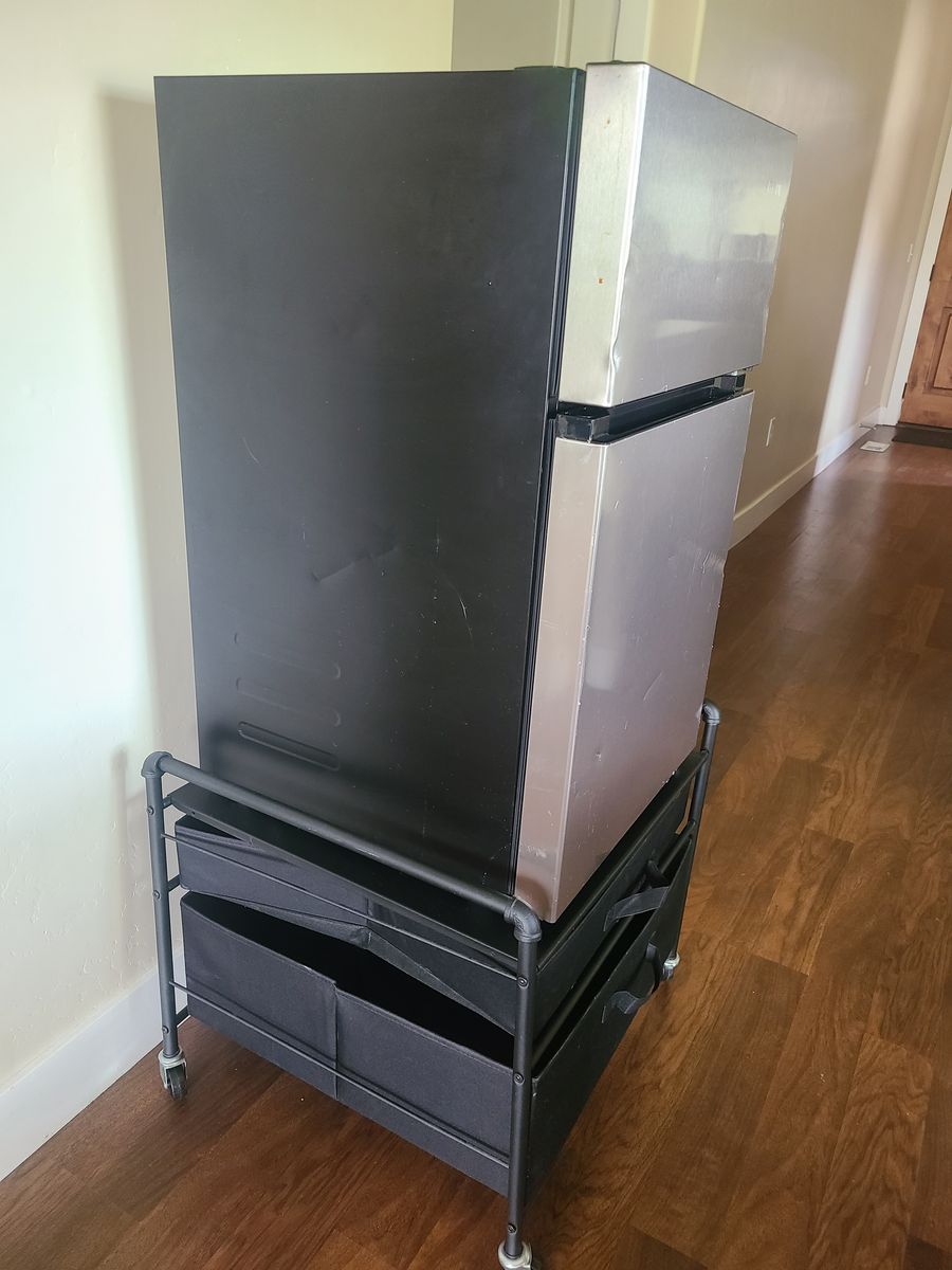 Mini Refrigerator (3.1 cu) + Stand