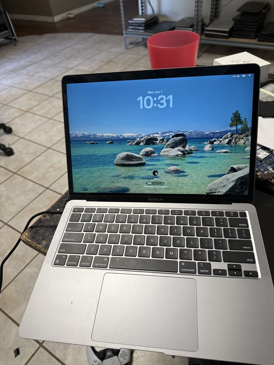 MACBOOK AIR M1 PROCESSOR 8GB 256GB COMES WITH MS OFFICE FOR MAC ALSO COMES WITH A 120 DAY WARRANTY