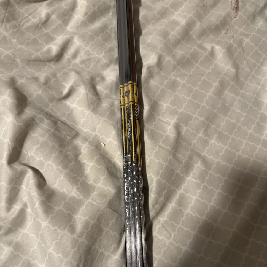 Gold Tip Pierce LRT’s Arrow Shafts Bundle 300 grain