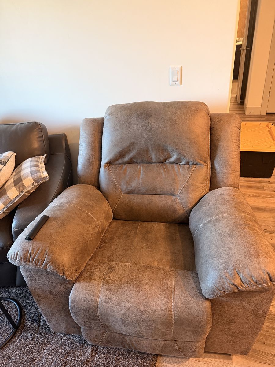 Gray-Brown Oversized Recliner