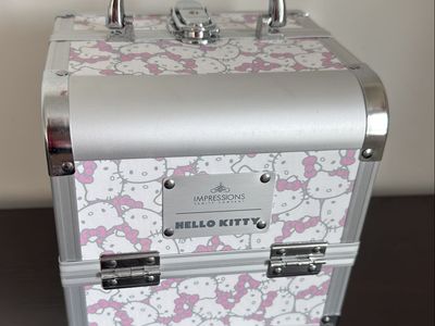 Hello Kitty Makeup Train Case
