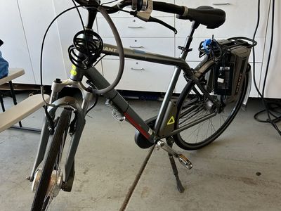 Giant Electric Bike - Used E-Bike for Commuting or Leisure Rides
