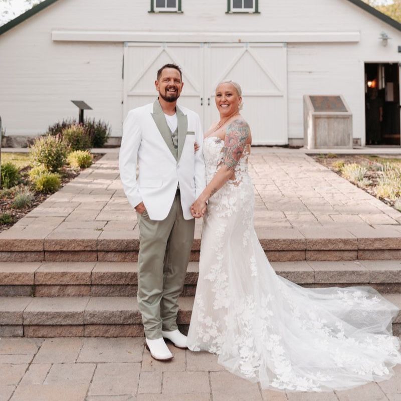 Wedding Dress-Gently Used