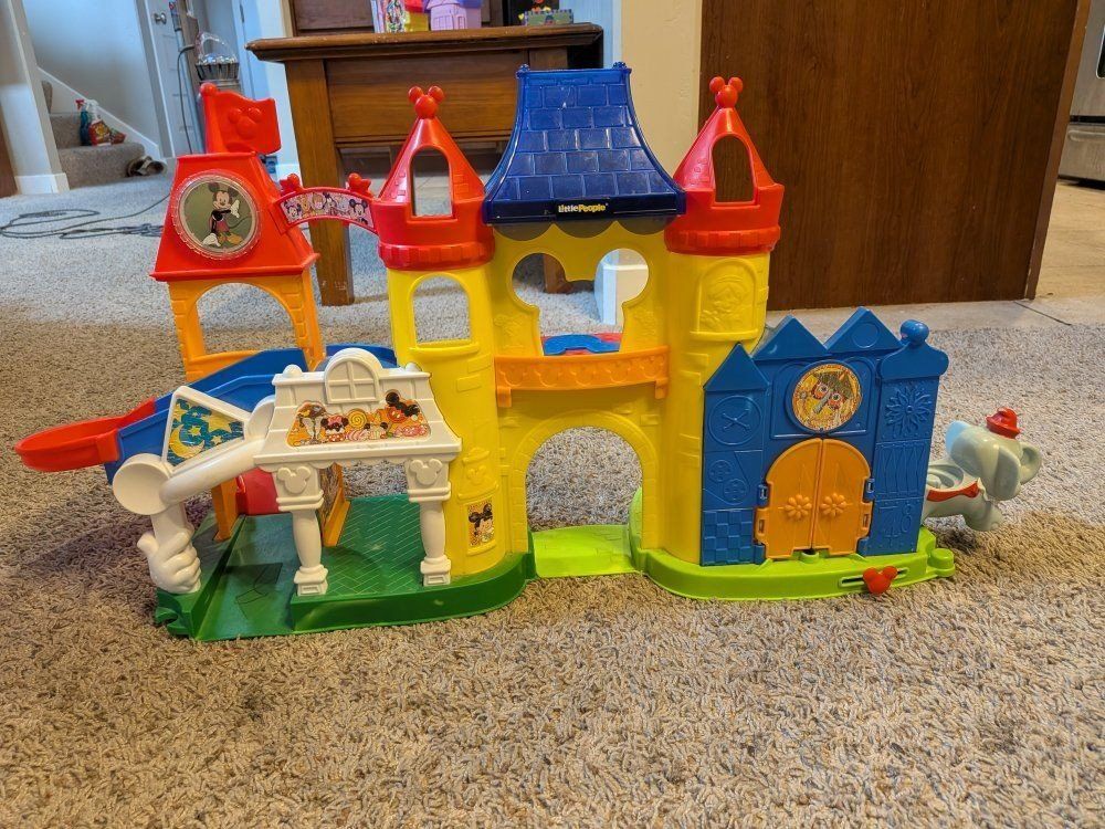 Fisher-Price Little People Disney Magic Kingdom Castle Playset
