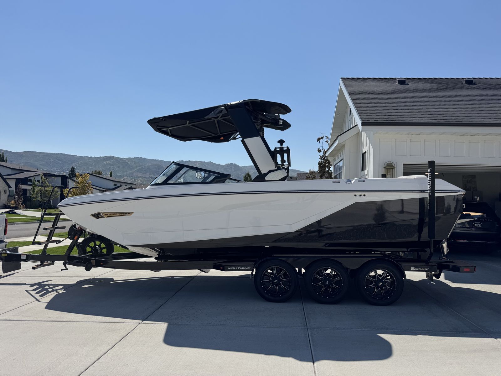 2024 NAUTIQUE G25 - Low Hours and Fully Loaded!