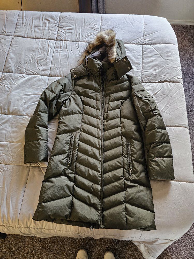 Eddie Bauer Women's Green Down Parka with Removable Faux Fur Hood - Size L