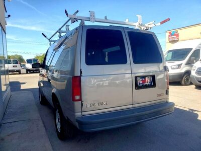 2001 GMC SAFARI Base