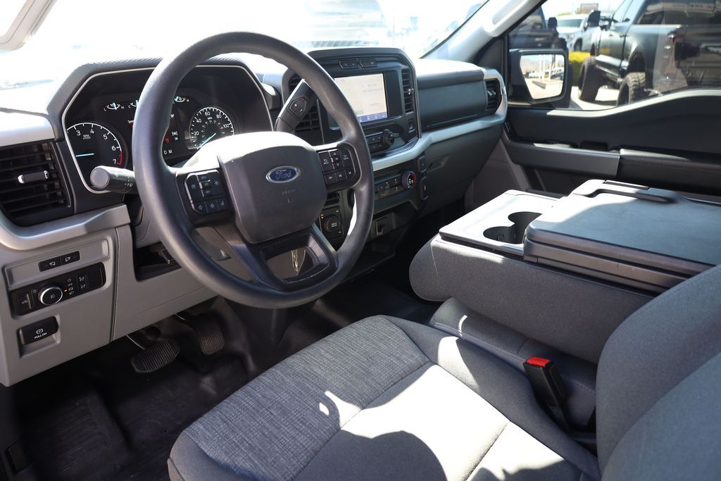 Main image 12