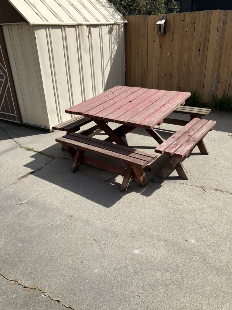Free Picnic Table And Benches