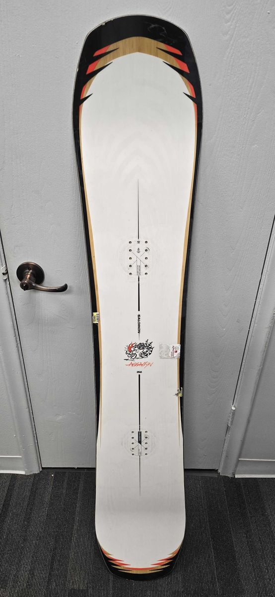 Salomon Assassin 156cm Snowboard - Lightly Used (2026)