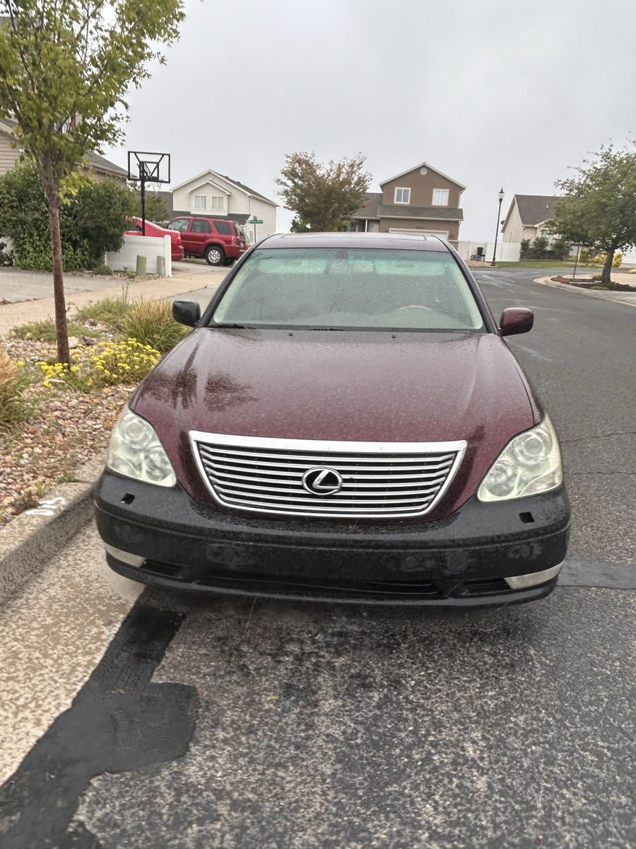 2004 Lexus LS Base