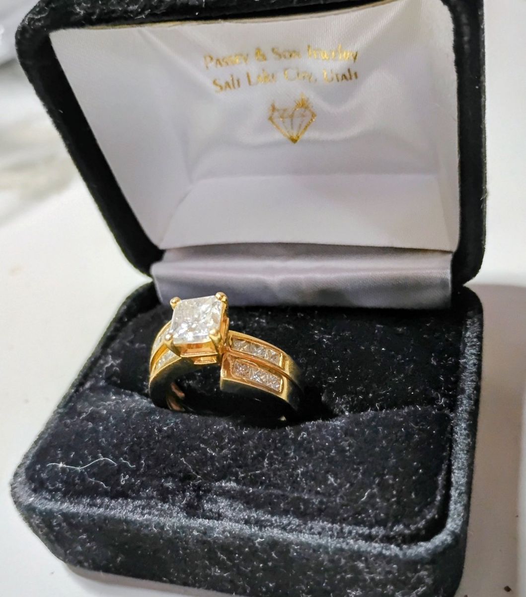 Trades considered!!! Yellow Gold Radiant Cut Diamond Engagement Ring with UGL Certificate