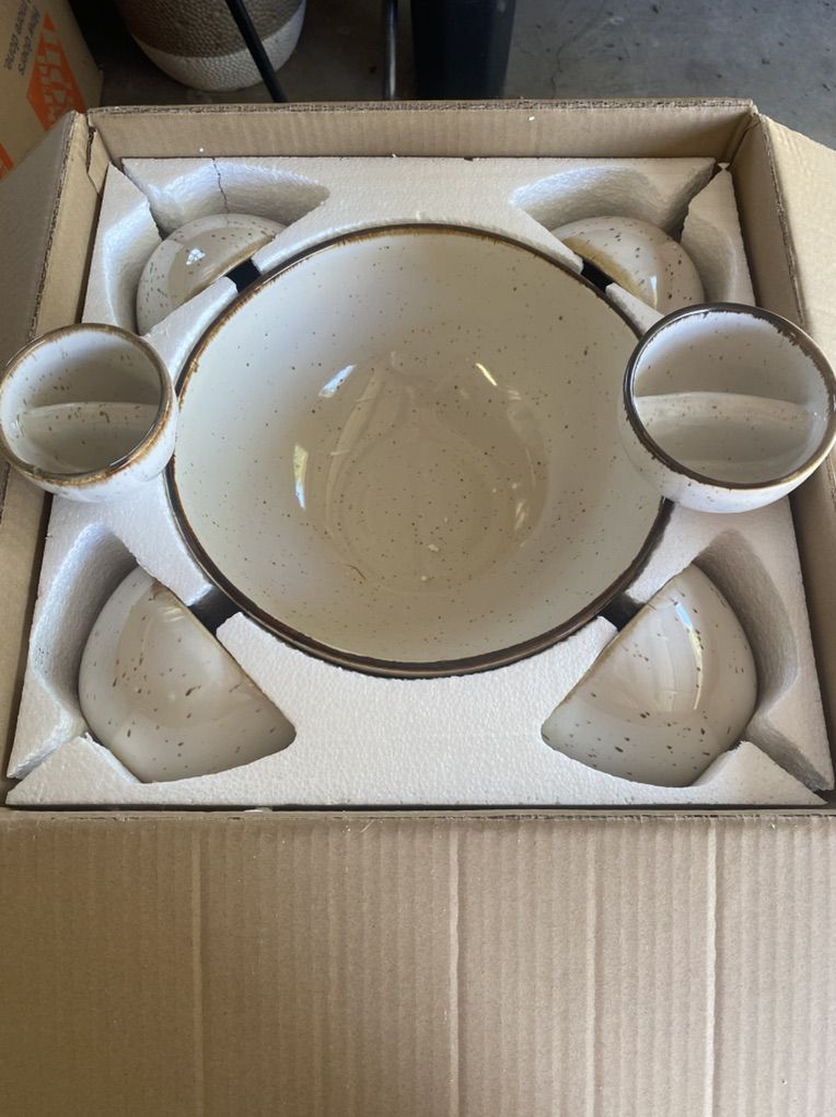 New Chip And Dip Serving ceramic bowl