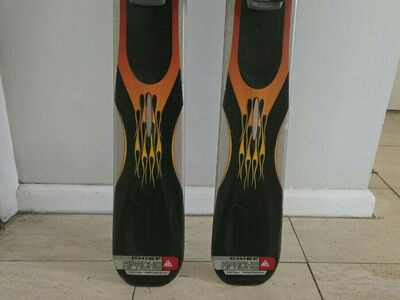 Mens K2 Apache 167 cm Skis Adjustable Bindings