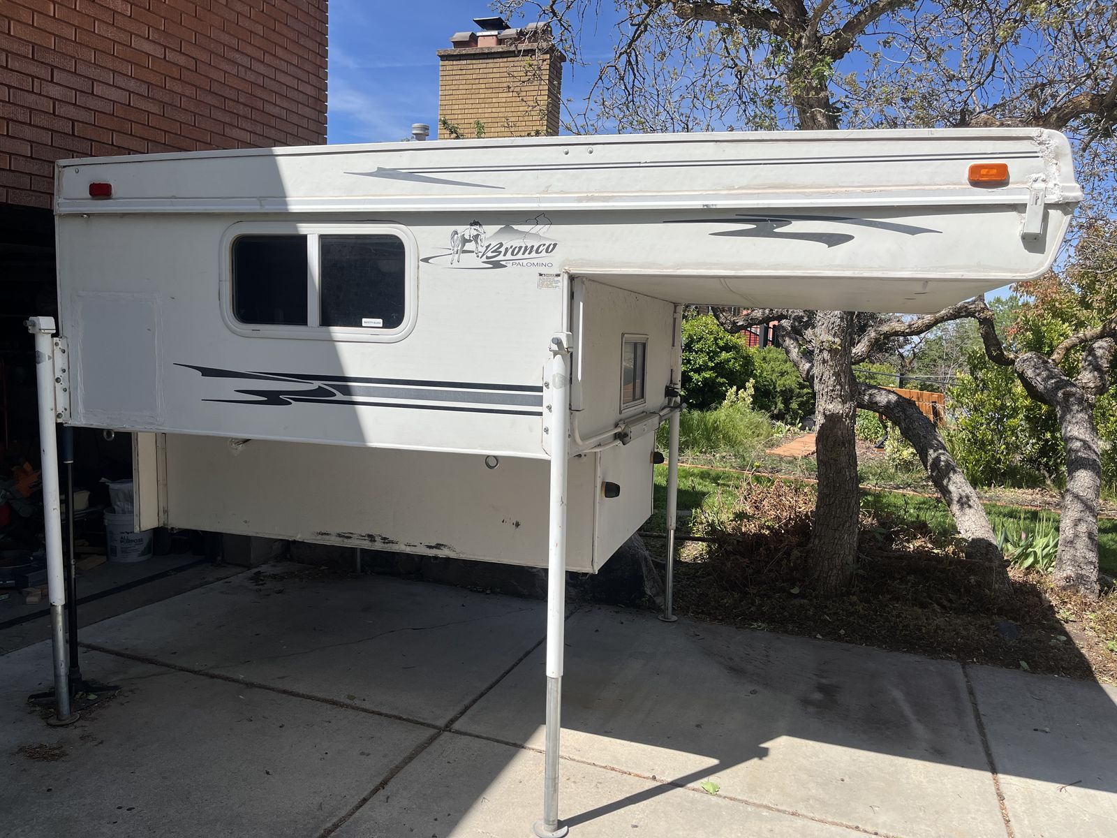 Palomino Bronco 800