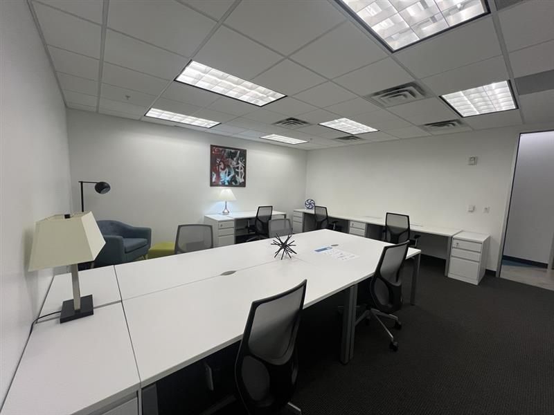 Maximize Productivity: Get Your Ideal Desk Today!