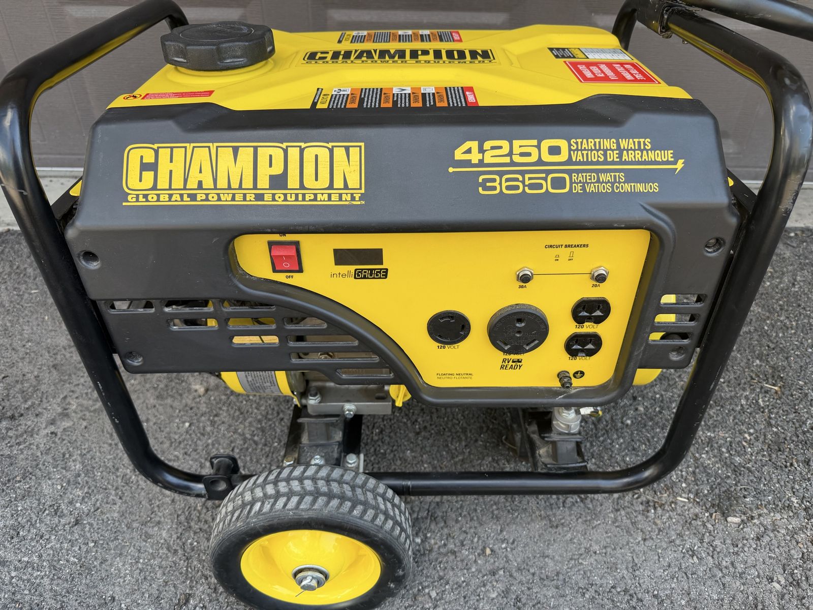 Champion 4250/3650W Portable Gas Generator