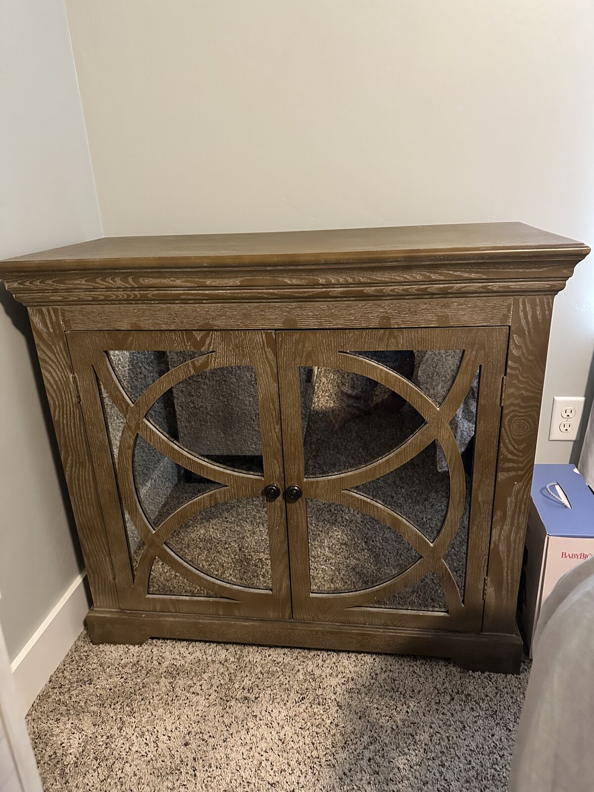 Nightstands/Cabinets (2)