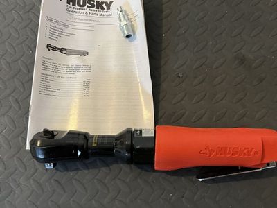 Husky 3/8-inch Air Ratchet Wrench Model RP7438 with Manual and Fitting ( New )