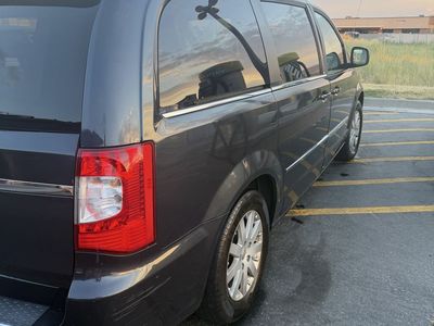 2014 Chrysler Town and Country