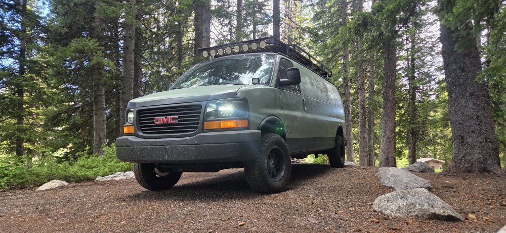 2008 GMC Savana Cargo 3500