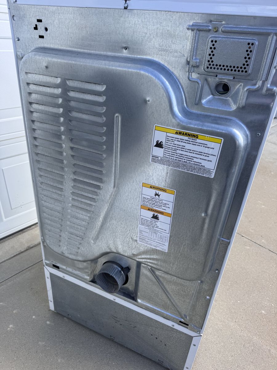 Working Whirlpool Duet Electric Dryer