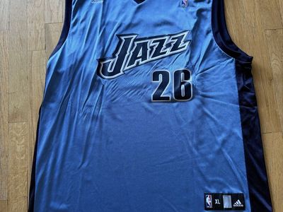 Adidas Utah Jazz Kyle Korver #26 Autographed NBA Jersey Size XL Blue