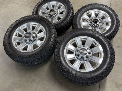 2022 Ford F350 Platinum OEM 20in rims/ 275/65/20