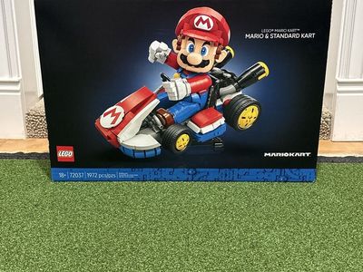 LEGO Mario Kart Mario & Standard Kart Building Set (1972 Pieces) 712037