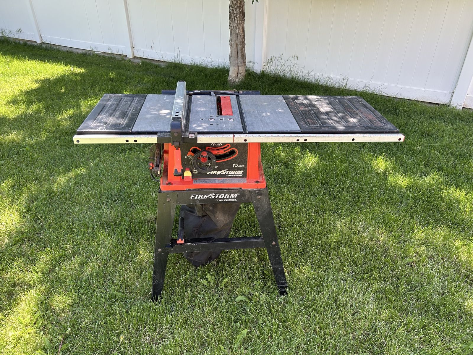 Black and decker table saw