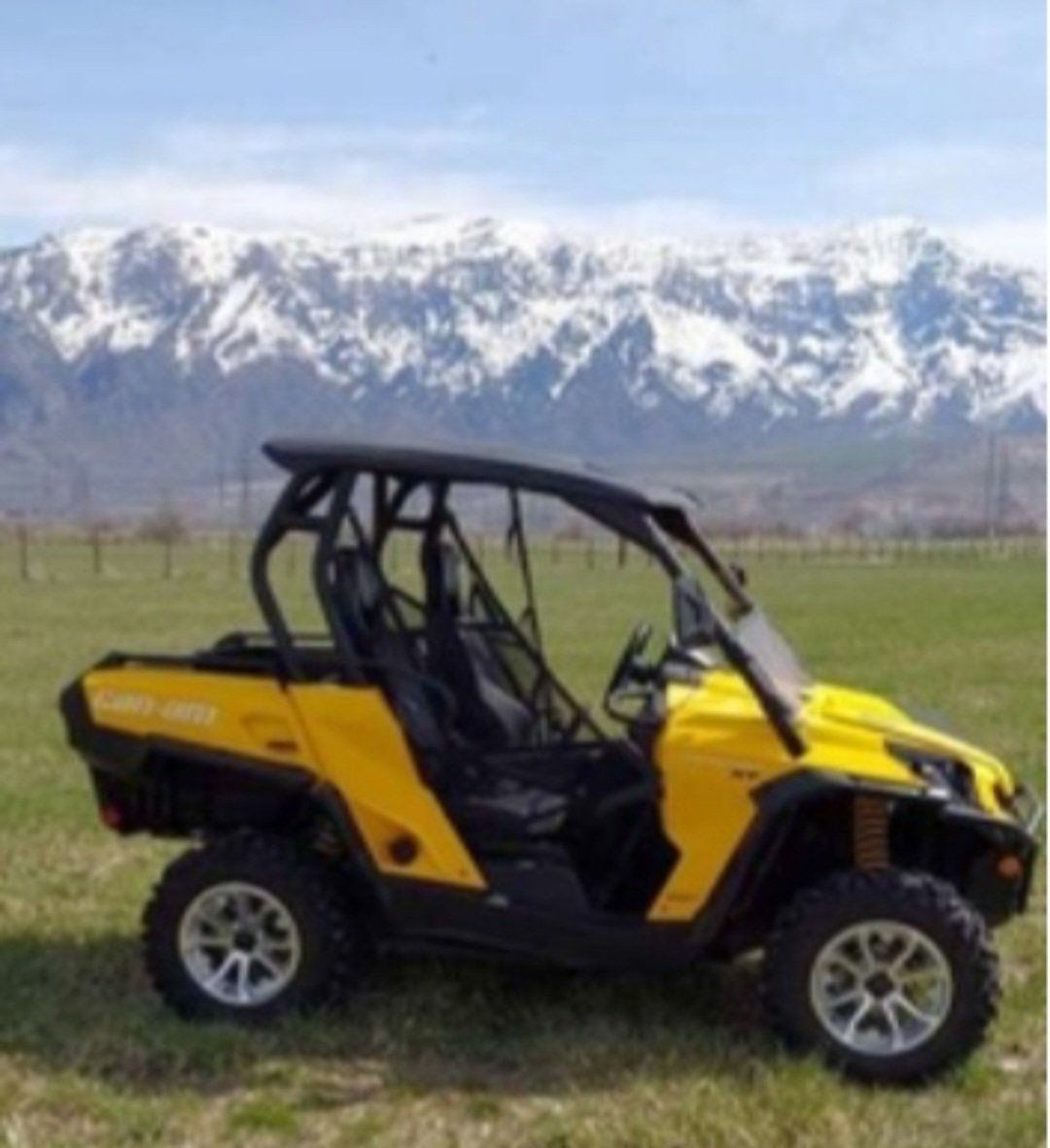 Can-Am Commander XT 800 Side-by-Side UTV - Yellow
