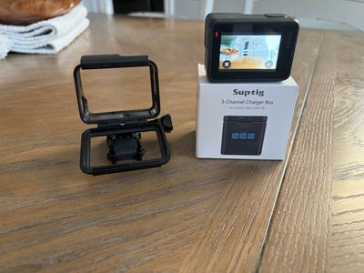 GoPro Hero 7 Black Action Camera with Suptig 3-Channel Charger & Frame Mount