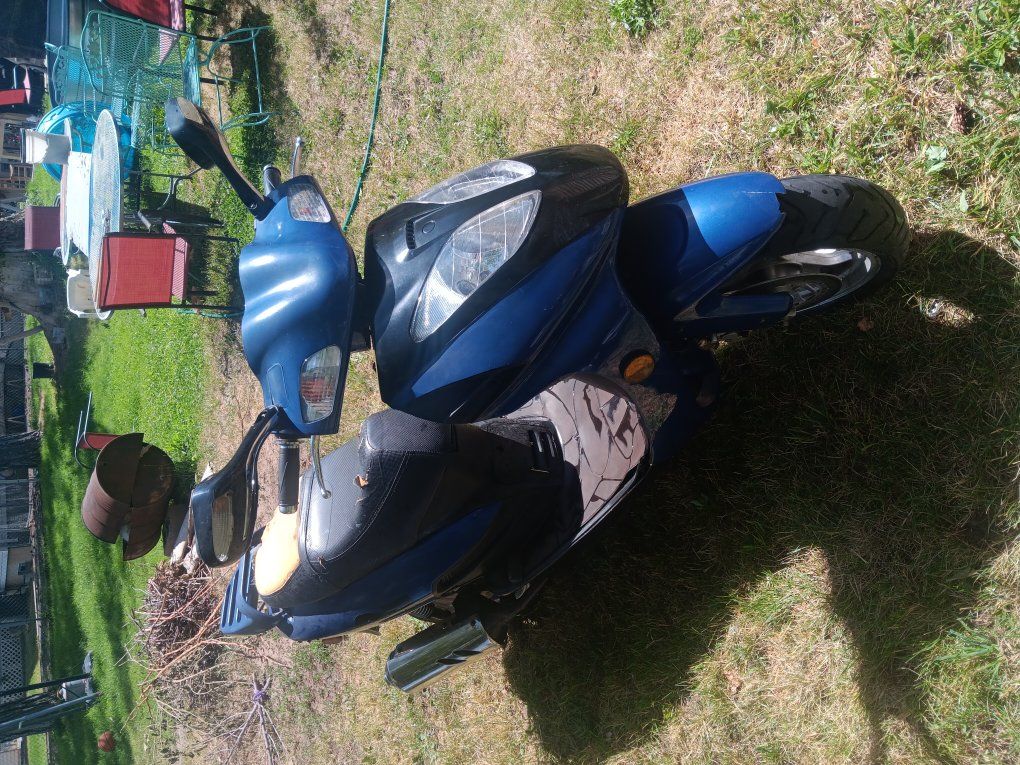 150cc moped