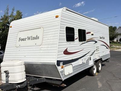 2008 Dutchman Fourwinds Trailer