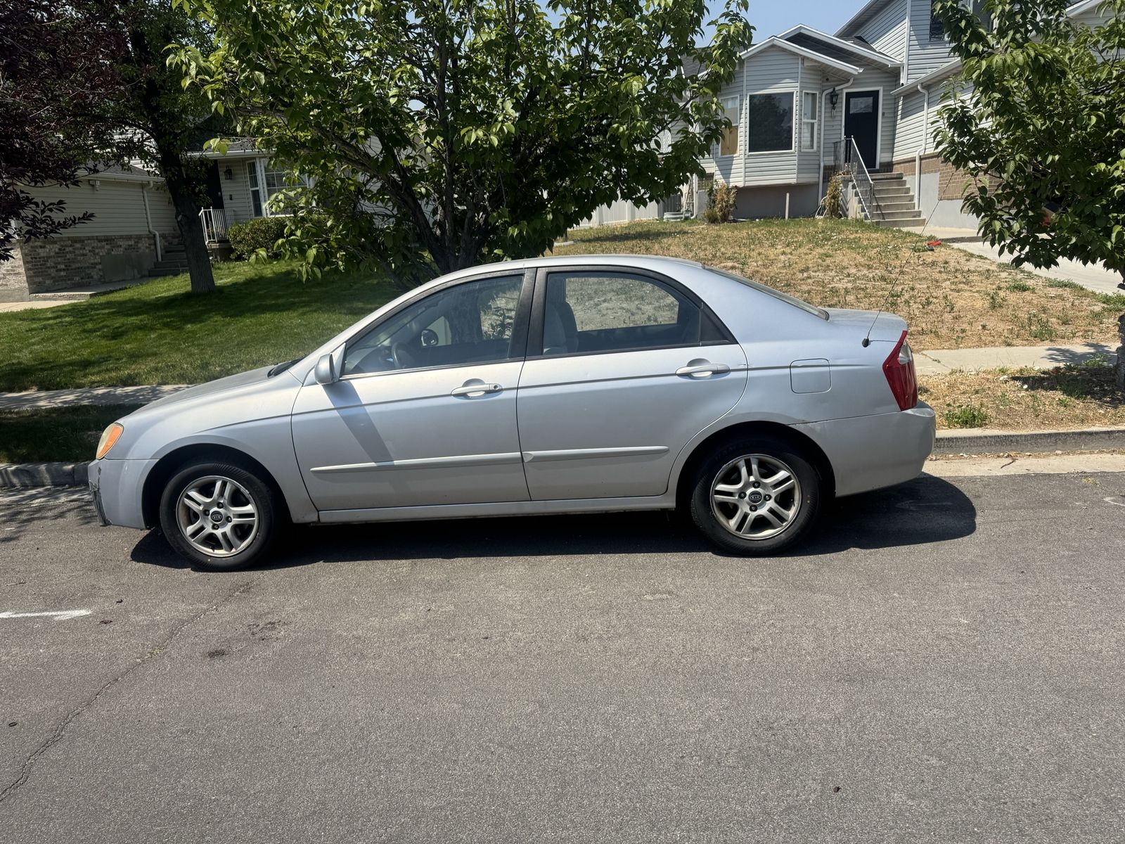 2005 Kia Spectra LX
