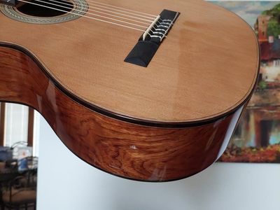 Lucero LC230S Nylon string Classical Guitar- Very good shape Acoustic