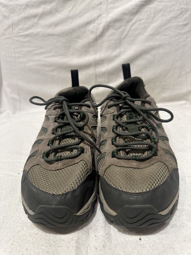 Merrell Men’s Size 10.5W Beige/Green Hiking Shoes
