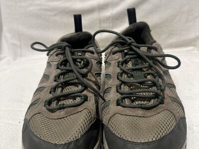 Merrell Men’s Size 10.5W Beige/Green Hiking Shoes
