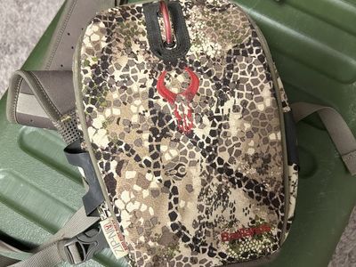 Badlands binocular harness