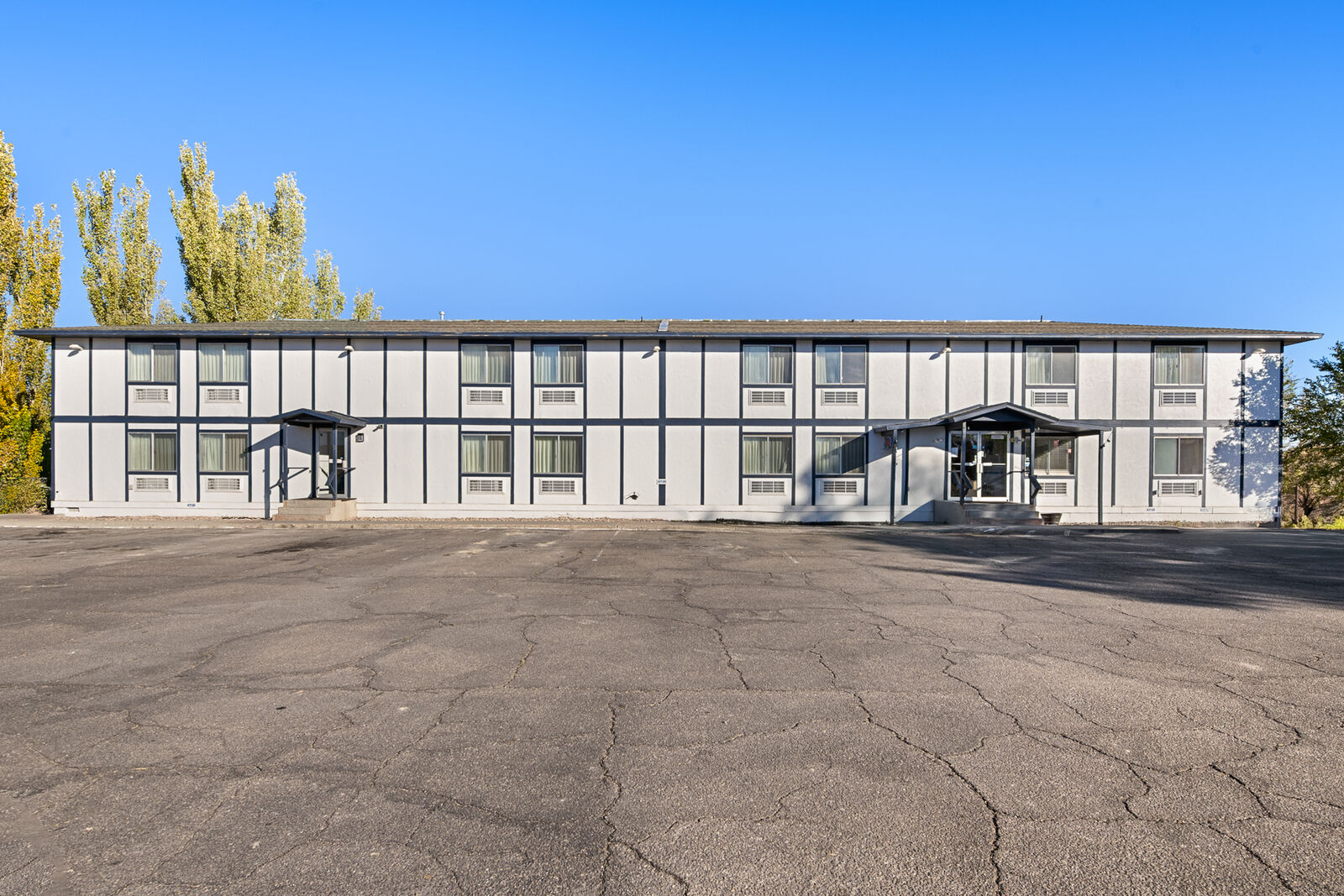 29 Key Hotel For Sale in Central Utah 15.39% Cap Rate