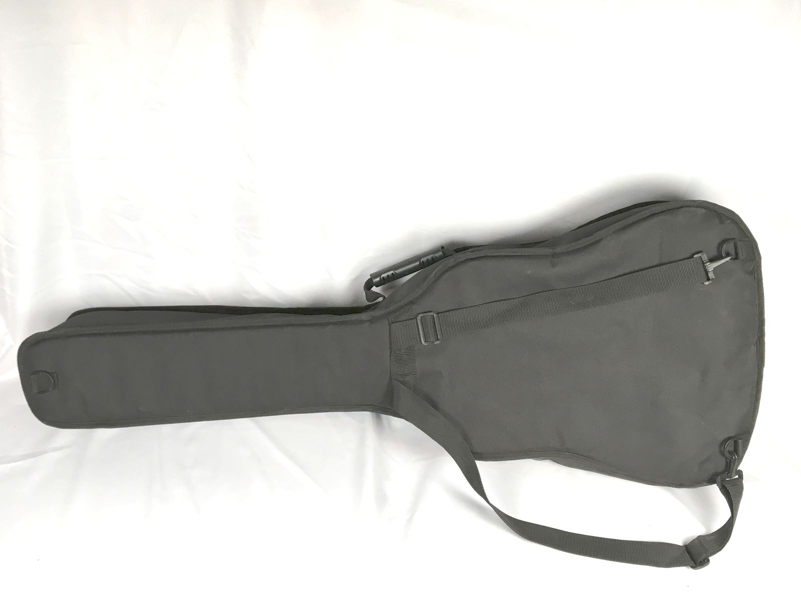 Main image 3