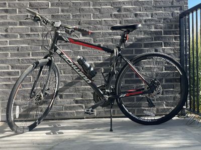 Schwinn Circuit Bike