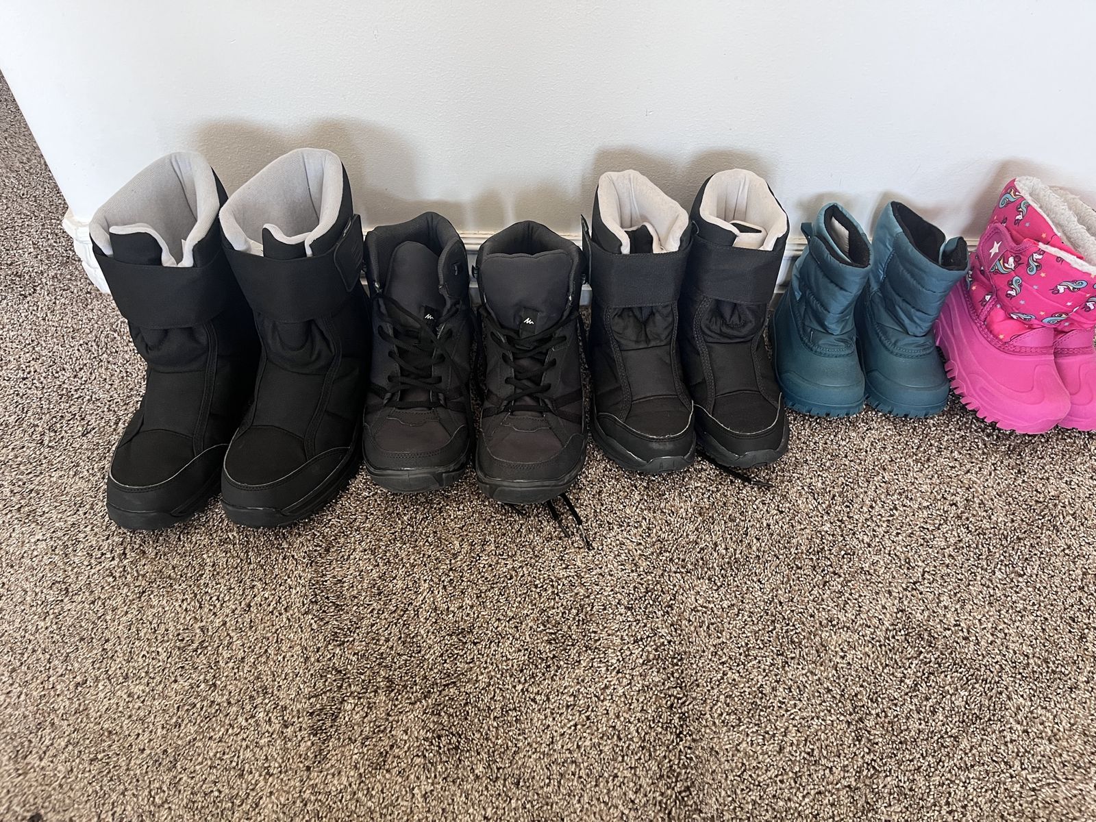 Snow Boots Bundle – Men, Women & Kids